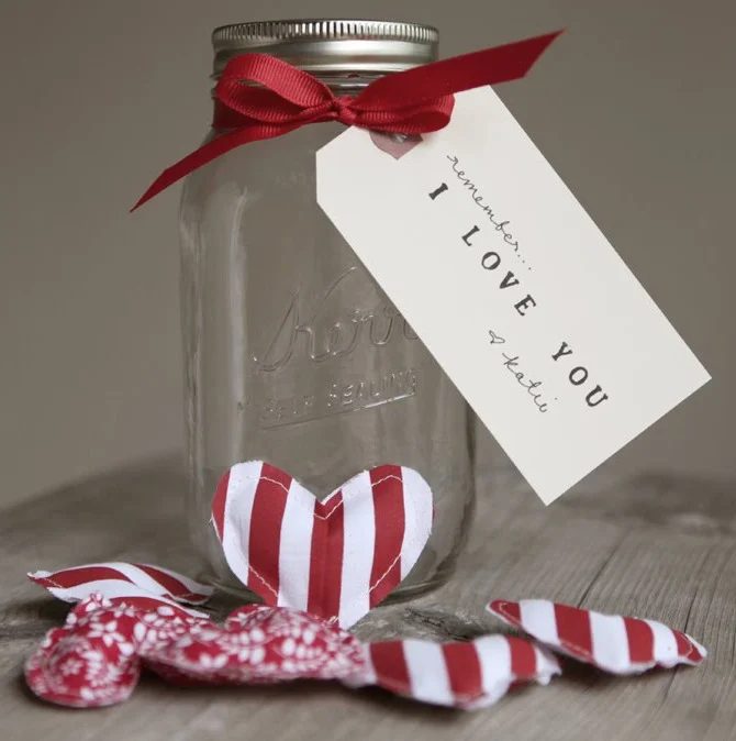 Need something a little creative for your guy this Valentine's? Get creative and whip up one of these 20 Handmade Valentines for Guys - tipsaholic, #valentines #valentinesday #Hand