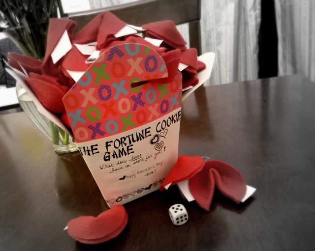 Need something a little creative for your guy this Valentine's? Get creative and whip up one of these 20 Handmade Valentines for Guys - tipsaholic, #valentines #valentinesday #Hand