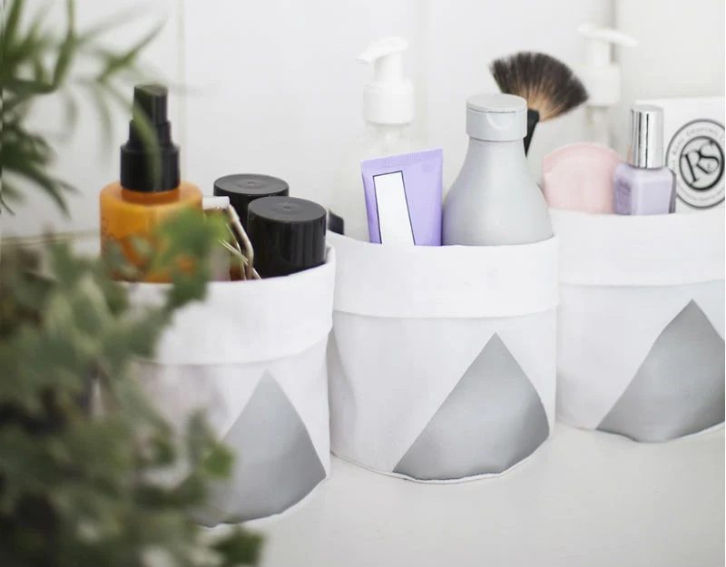 20 straightforward Handmade Bathroom Projects