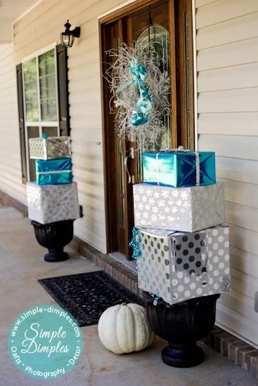 Add Some Holiday Cheer To The Entry Of Your Home With One Of These 20 Festive Christmas Porches You'll Love Featured On Bekob.com