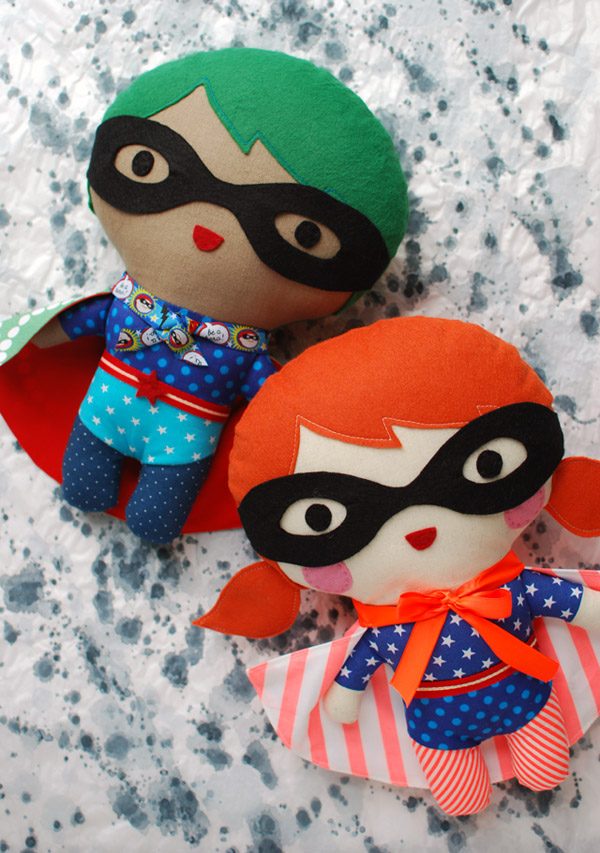 Get creative and crafty with gifts this year. All toys don't have to come from a store. Here are 20 Kid-Pleasing Handmade Stocking Stuffers - Tipsaholic, #stockingstuffers, #Handma