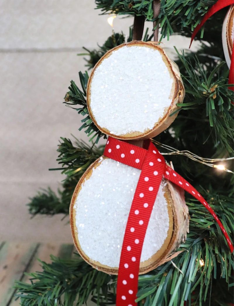 Sarah V Creative Ramblings Snowman Wood Slice Ornament Creative Ramblings Vertical