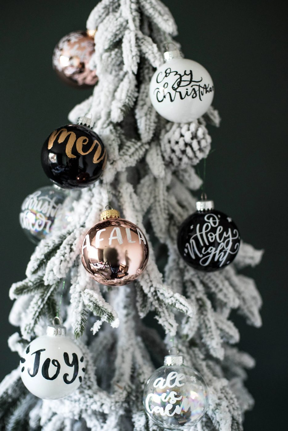 Colleen Lemon Thistle Handlettered Ornaments 3 Ways For VIDEO 6181106