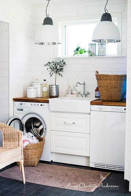 Small space great layout laundry room featured on Bekob.com