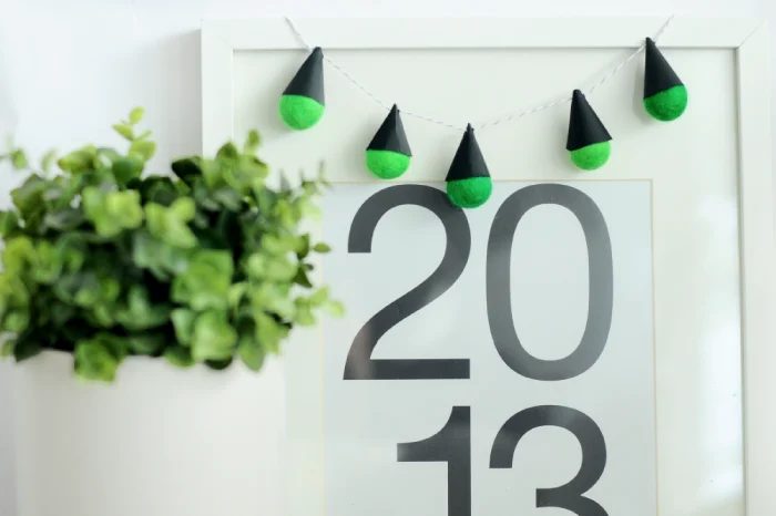 Felt Witch Garland Small Fry Blo