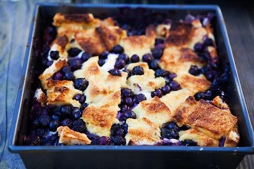 Christmas is a fun and magical day to be with family. Make it even more speical by making something delicious for breakfast. Here are 20 Tantalizing Christmas Breakfast options - T