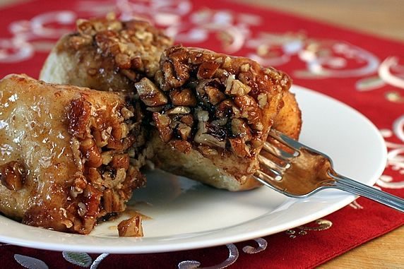 Christmas is a fun and magical day to be with family. Make it even more speical by making something delicious for breakfast. Here are 20 Tantalizing Christmas Breakfast options - T