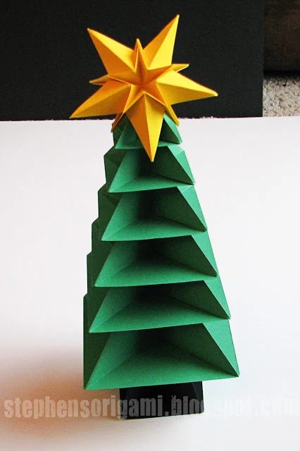 paper origami Christmas tree walkthrough, Stephen's Origami via Bekob