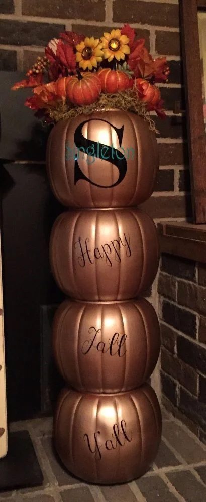 Transition From A Halloween Porch To A Thanksgiving Porch With A Few direct Changes 22 Festive Thanksgiving Porches Featured On Bekob Com