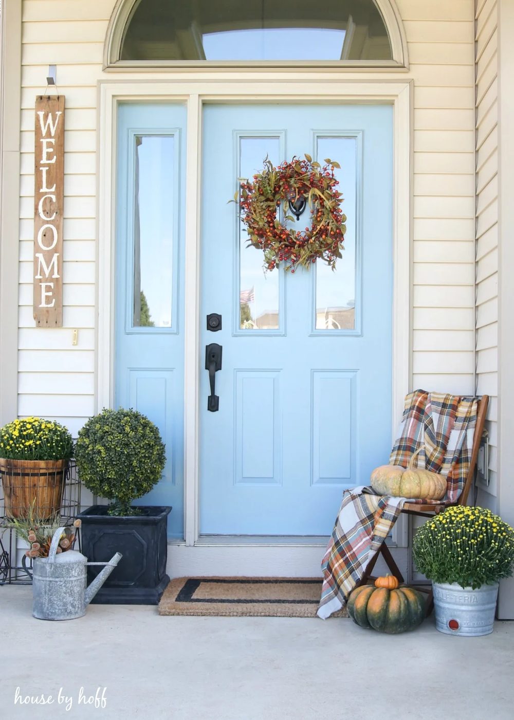 Transition From A Halloween Porch To A Thanksgiving Porch With A Few direct Changes 22 Festive Thanksgiving Porches Featured On Bekob Com