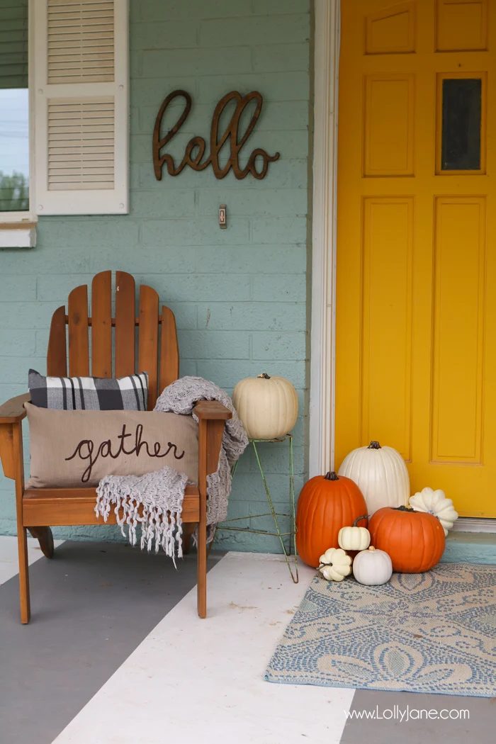 straightforward Fall Porch Decorating options