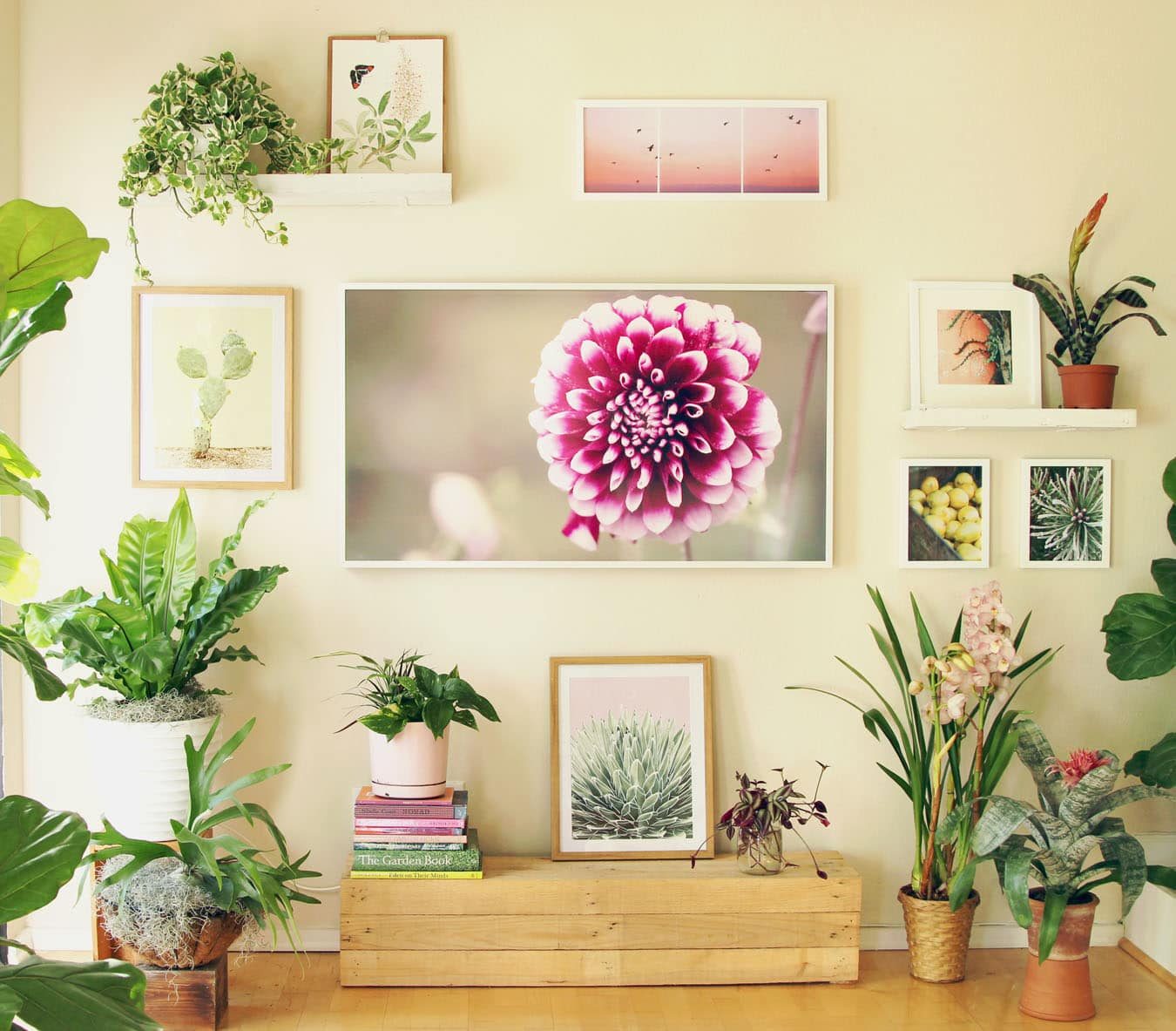 Best Handmade Tutorials And Tips, TV Gallery Wall A Piece Of Rainbow