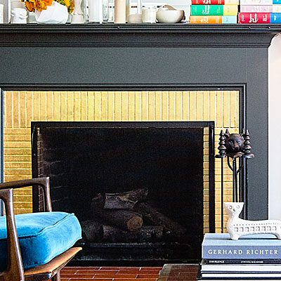 Gold is back and here to stay! Here are 25 vivid gold leaf Handmade projects to inspire you to gold leaf something in your home! 25 solid Gold Leave Handmade Projects via @tipsahol