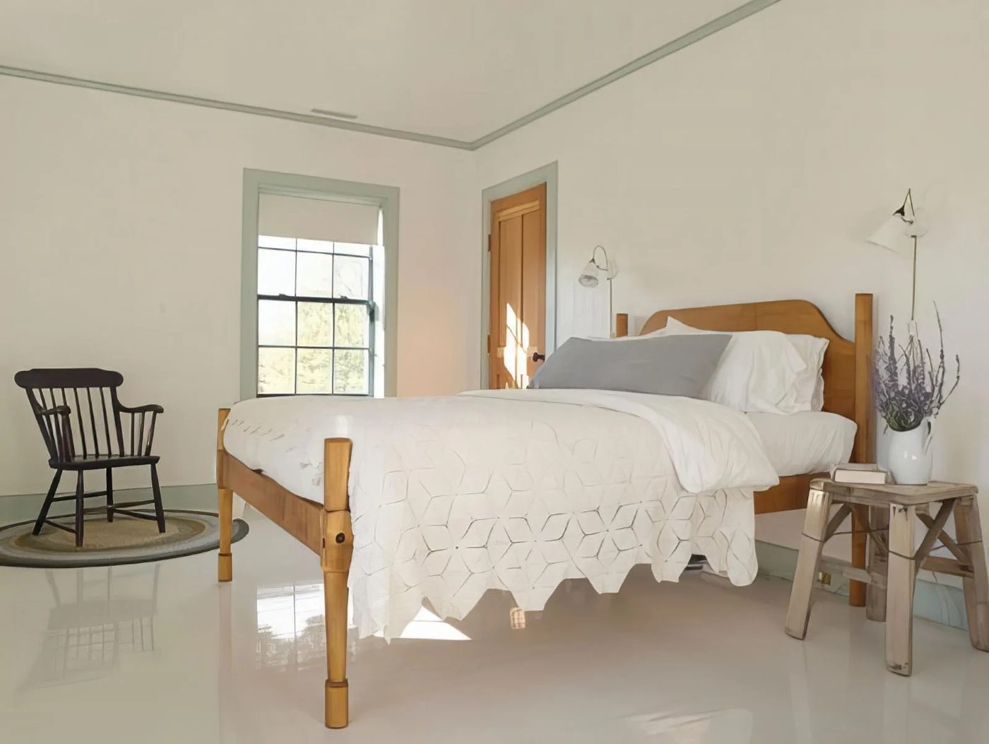 18 Robin Egg Blue Trim And Cream Walls The New Farmhouse Hendricks Churchill Img 110444