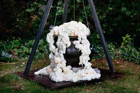 Make an outdoor decorative witch cauldron This Old House - 25 Clever Outdoor Halloween Decorations - Bekob.com. #Halloween, #decorations, #halloweendecor, #Halloweendiy, #spooky