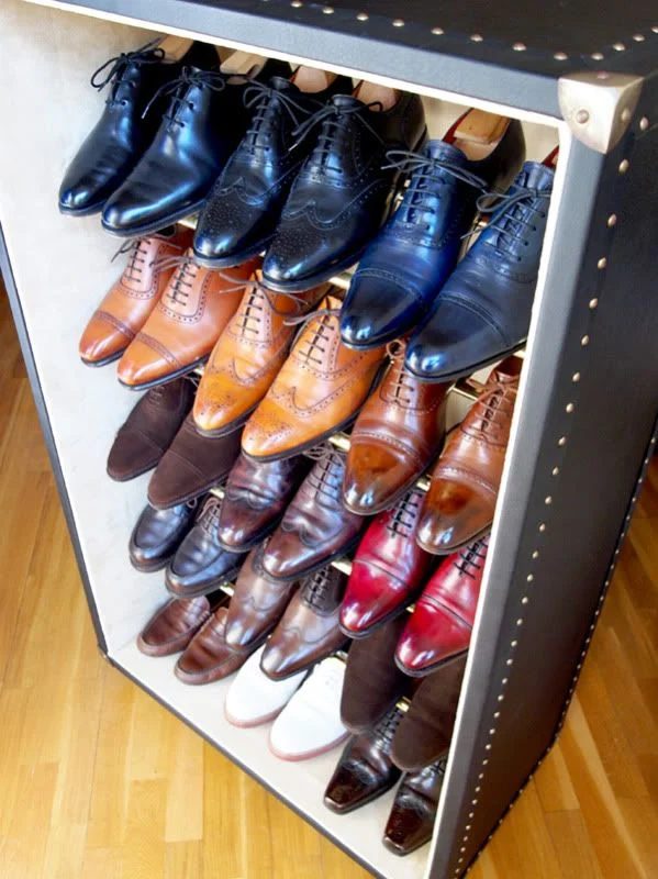 shoe storage trunk