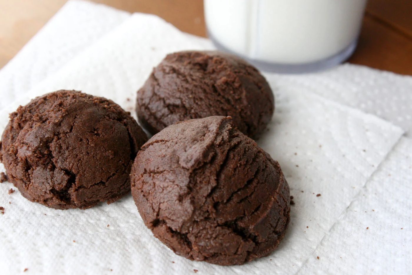 best cookie swap cookies for a christmas cookie exchange - chewy chocolate cookies