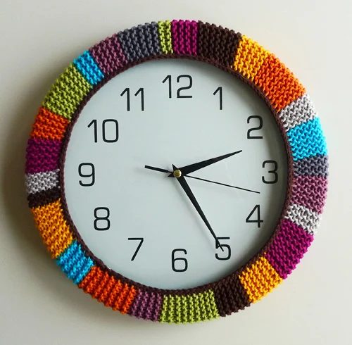 knit clock
