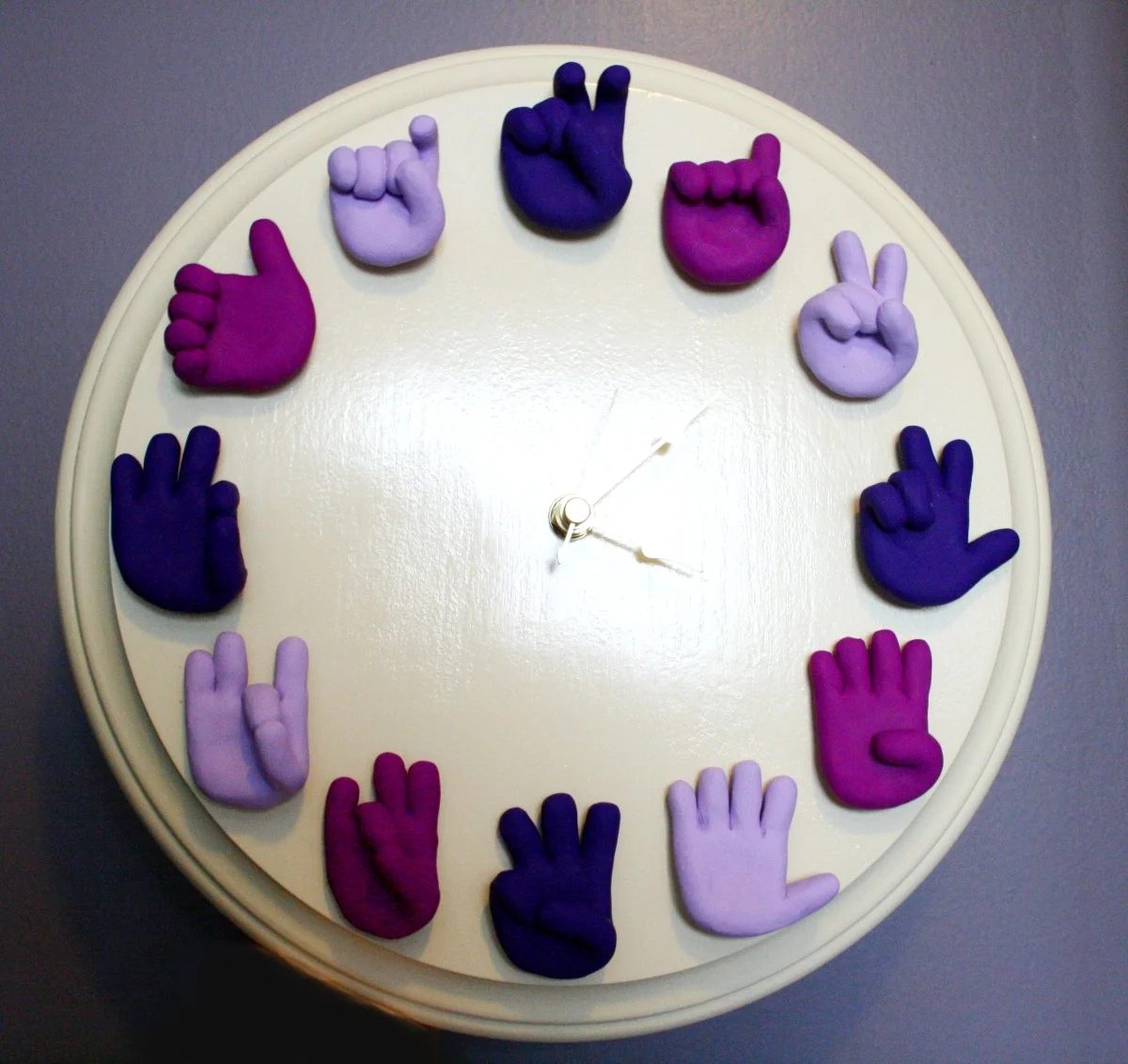 Sign language clock