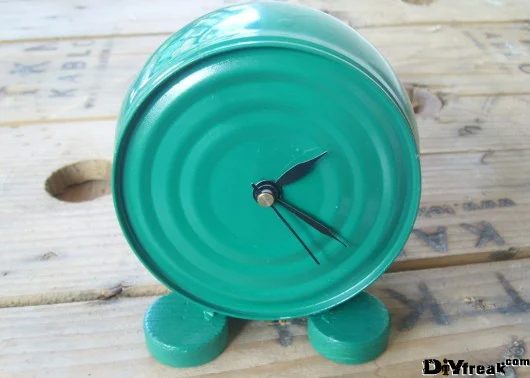 tin can clock