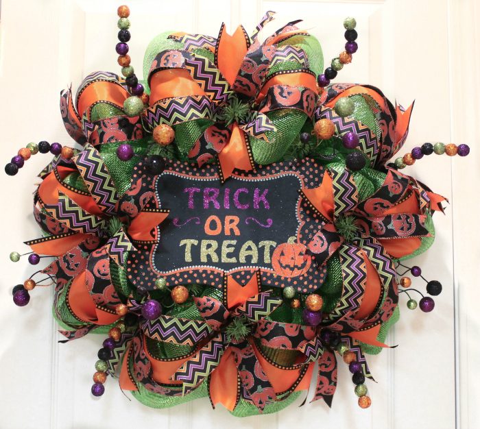 How To Make Mesh Halloween Wreath