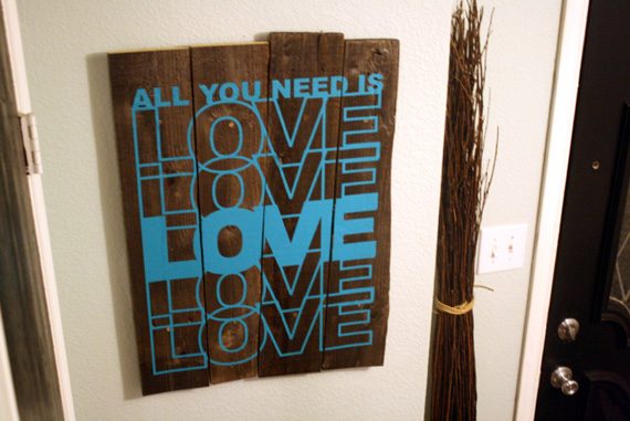 Rustic-art-piece-using-vinyl-wall-decal-walkthrough (28)