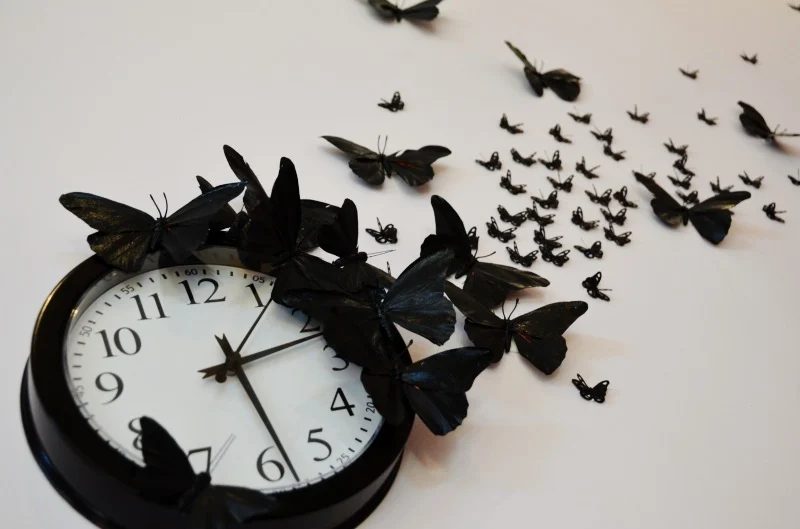Here are 25 Handmade clock options for kids' rooms that range from adorable to ultra cool. You'll find a clock on this list that's well fitted for your kid's room! 25 Handmade Cloc