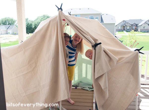 Summertime is well fitted for fort building. Elaborate or direct, kids love a great secret hideaway. Here are 25 Handmade forts for inspiration. 25 Handmade Forts to Build With You