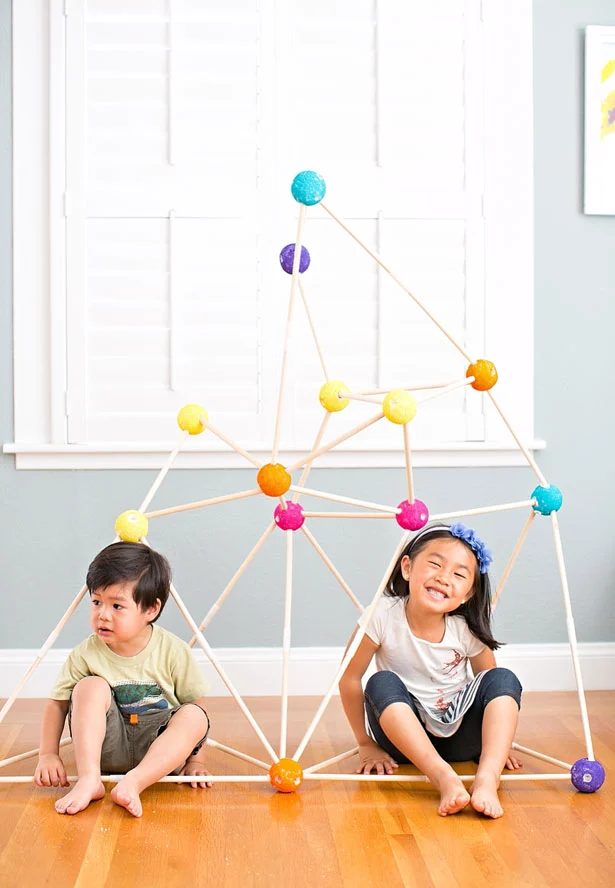 Summertime is well fitted for fort building. Elaborate or direct, kids love a great secret hideaway. Here are 25 Handmade forts for inspiration. 25 Handmade Forts to Build With You