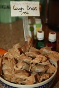 Thieves Essential Oil Blend is handy. There are a myriad of ways you can use Thieves oil, and many different products you can make to use. 25 Handmade Recipes Using Thieves Essenti
