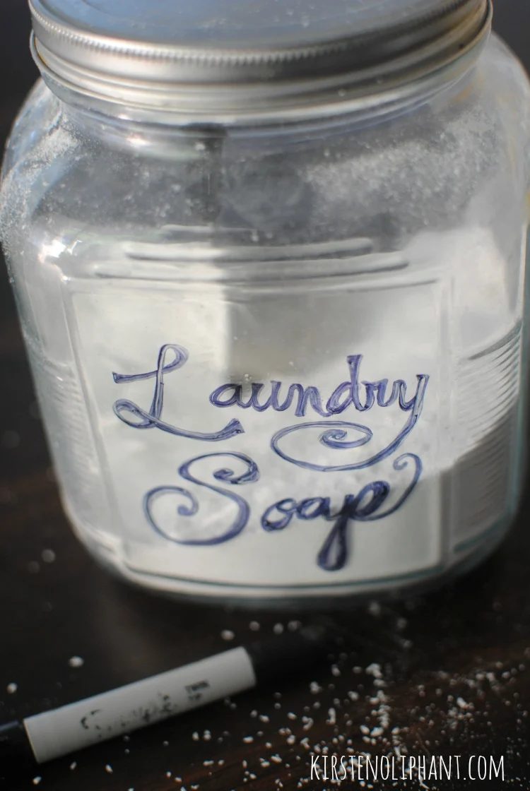 Thieves Essential Oil Blend is handy. There are a myriad of ways you can use Thieves oil, and many different products you can make to use. 25 Handmade Recipes Using Thieves Essenti
