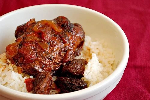Freezer meals are so convenient to have on hand for busy days and late nights! Try these straightforward 25 Paleo freezer recipes that are both healthy and delicious. 25 straightfo