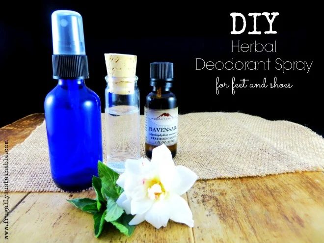 Think handmade products using essential oils are just for girls? Think again! Get your guy onboard with these essential oil recipes he'll love! 25 Essential Oil Recipes For Him - T