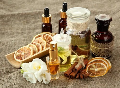 Think handmade products using essential oils are just for girls? Think again! Get your guy onboard with these essential oil recipes he'll love! 25 Essential Oil Recipes For Him - T