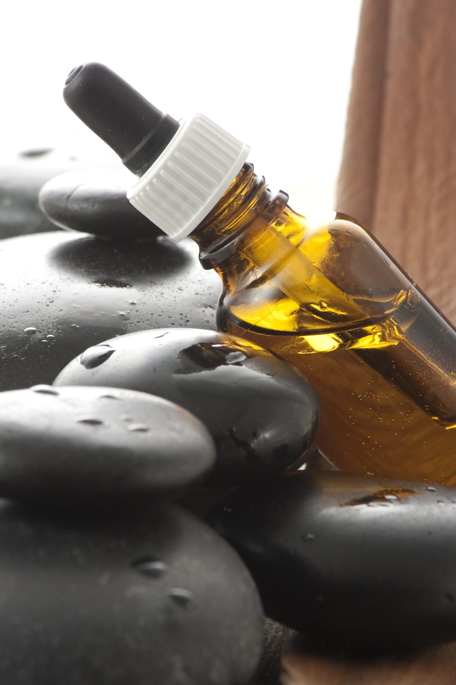 25 Essential Oil Recipes For Him