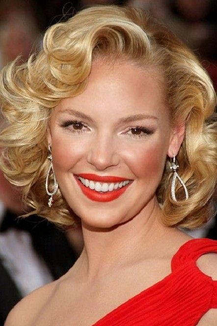 Want to breathe new life into your hair, but still a little wary of cutting? Here are 25 short haircut options for 2015 to give you some inspiration! 25 Fantastic Short Haircut Ins