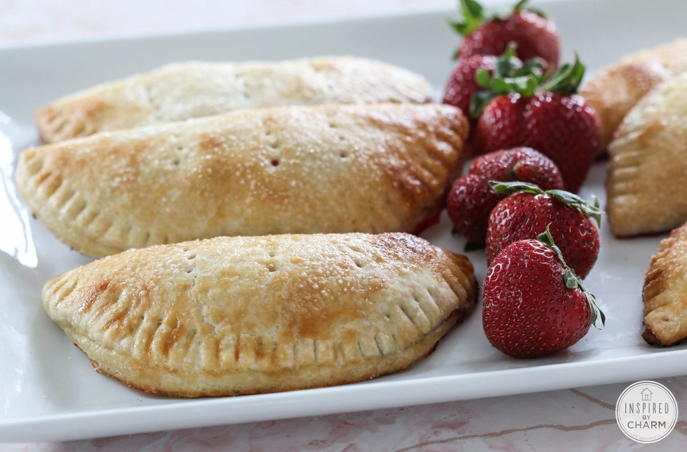 Strawberries are delicious when eaten whole, but there's so much more that you can do with strawberries! Read on to find fresh strawberry recipes! 25+ Fresh Strawberry Recipes via 