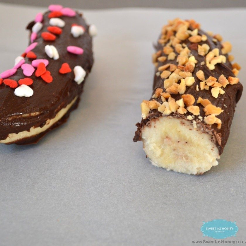 From yogurt treats to frozen fruit to ice cream, a slushie, or popsicle, click on one of the 25 frozen treats links, to get these straightforward recipes to make for your next day