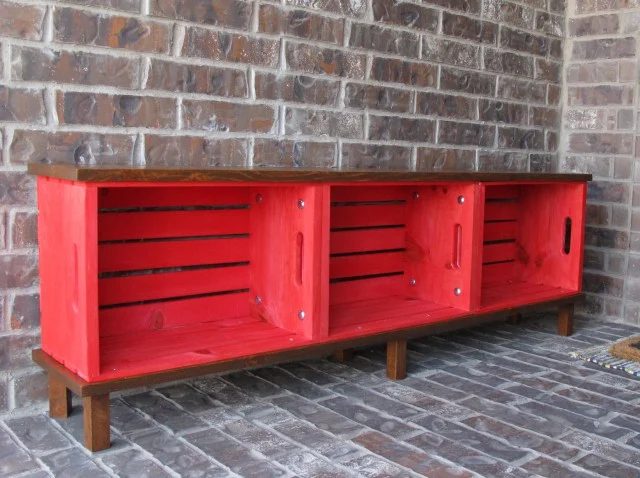 Toys are one thing that are hard to keep organized. Small pieces make it a bit of a job. If you need some inspiration try one of these 25 Fun Toy Storage options - Tipsaholic, #sto