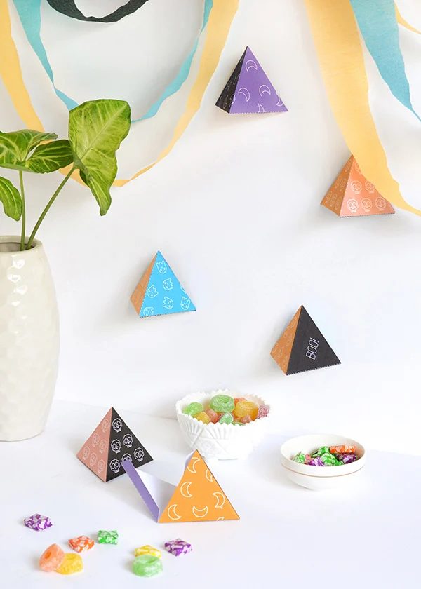 Halloween Pyramid Decorations Make And Tell