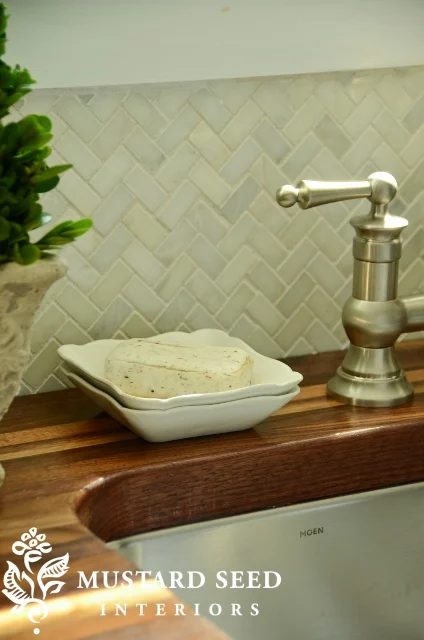 Herringbone Pattern Marble Backsplash
