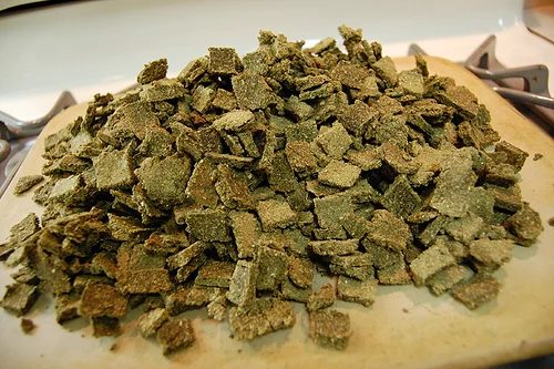 Cooking homemade snacks for pets is one way to show them how much we love them! Here are 25 homemade snacks for dogs, cats, birds, rabbits, and hamsters. Homemade Pet Treats via @t