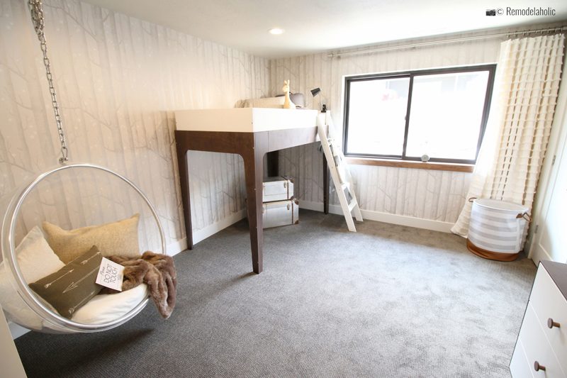Kids bedroom with loft bed and swing chair SLPH 2018 Home 14 Magleby Communities, photo by Bekob.com