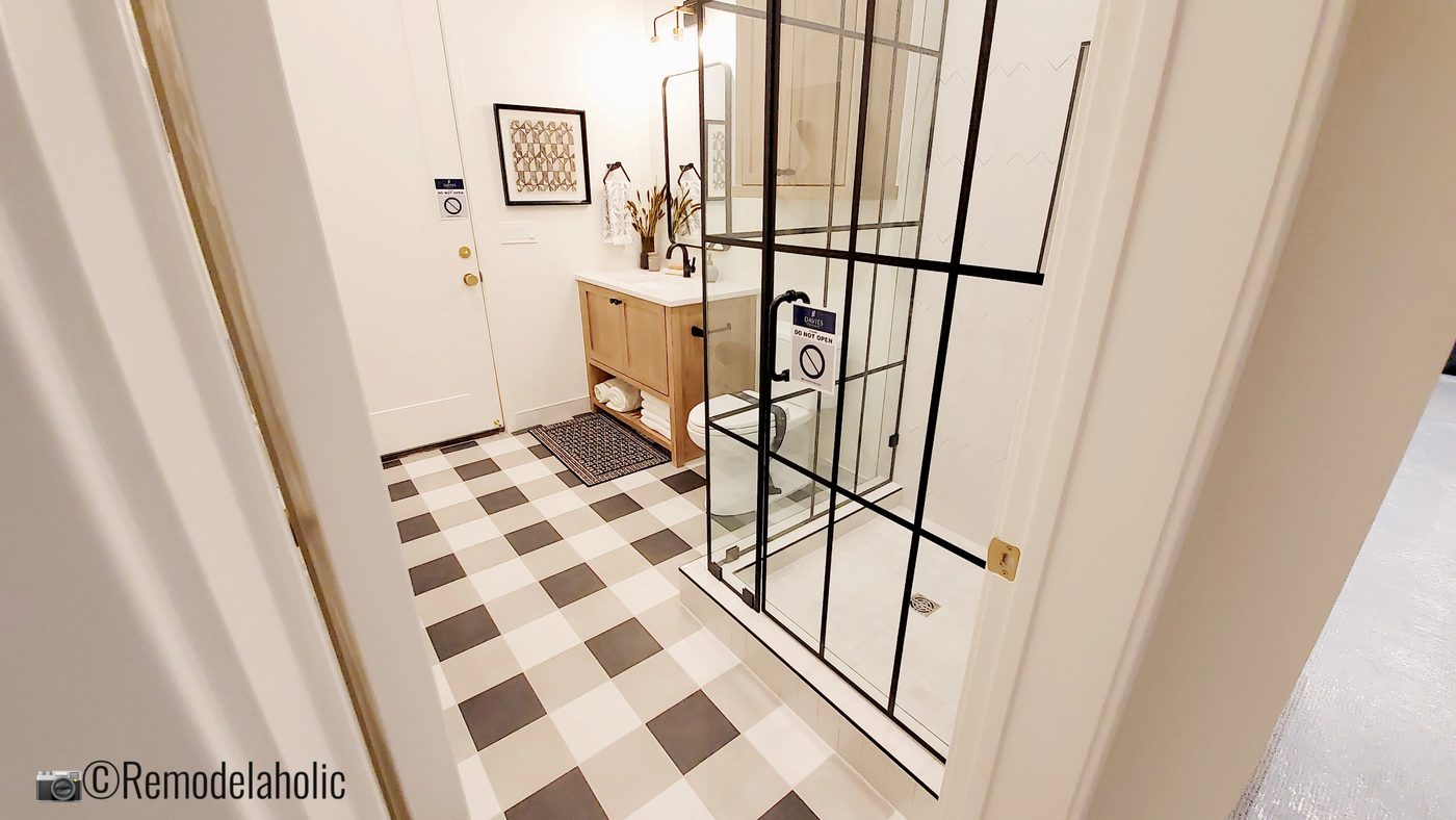 Buffalo plaid floor tile pattern. UVPH 2021 Home 21 Davies Design Build Designer Inouye Design, Photo by Bekob