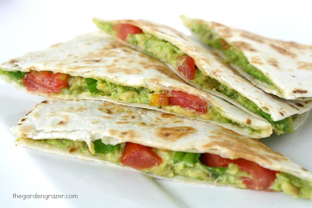 Quesadillas are so straightforward to make and your whole family will love eating them for lunch or dinner. Here are delicious 25 quesadilla recipes to try! 25 Quesadilla Recipes f