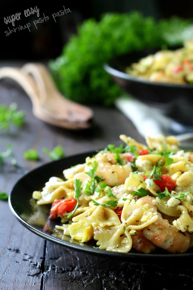 straightforward shrimp pesto pasta