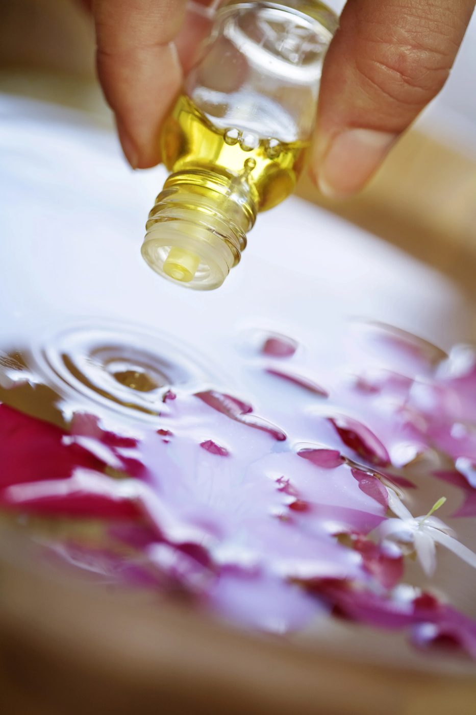 25 direct Ways to Use Stress Away Essential Oil Blend