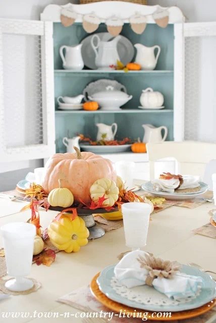 direct Thanksgiving Table Setting