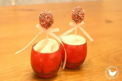 Bekob Valentine topiary