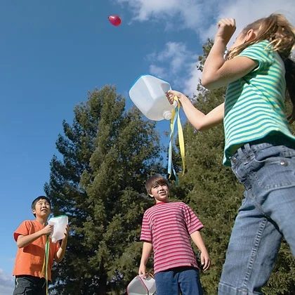 tipsaholic-water-balloon-catch-spoonful on Bekob
